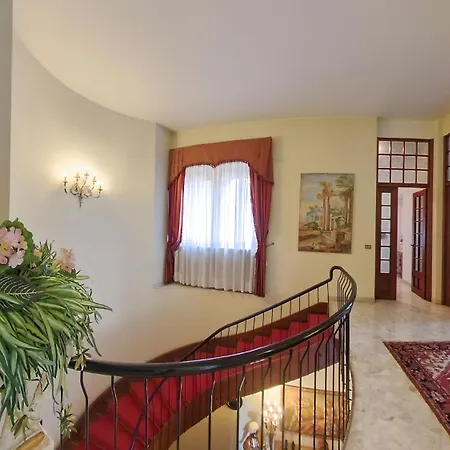 Villa Luxury Lakeside Retreat With Pool Near Stresa! Maggiore Romanza *