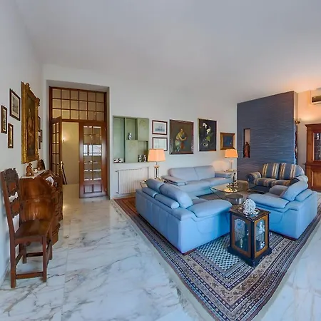 Luxury Lakeside Retreat With Pool Near Stresa! Maggiore Romanza Brisino