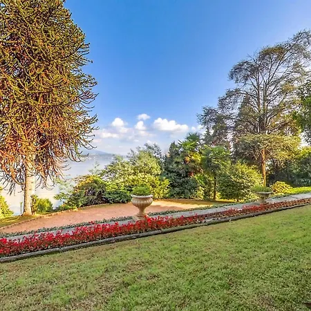Luxury Lakeside Retreat With Pool Near Stresa! Maggiore Romanza *