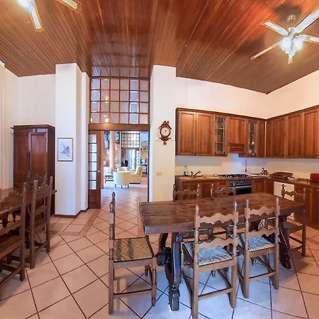 Luxury Lakeside Retreat With Pool Near Stresa! Maggiore Romanza Villa