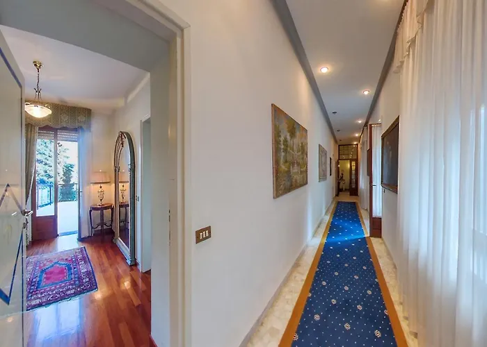 Luxury Lakeside Retreat With Pool Near Stresa! Maggiore Romanza Villa *