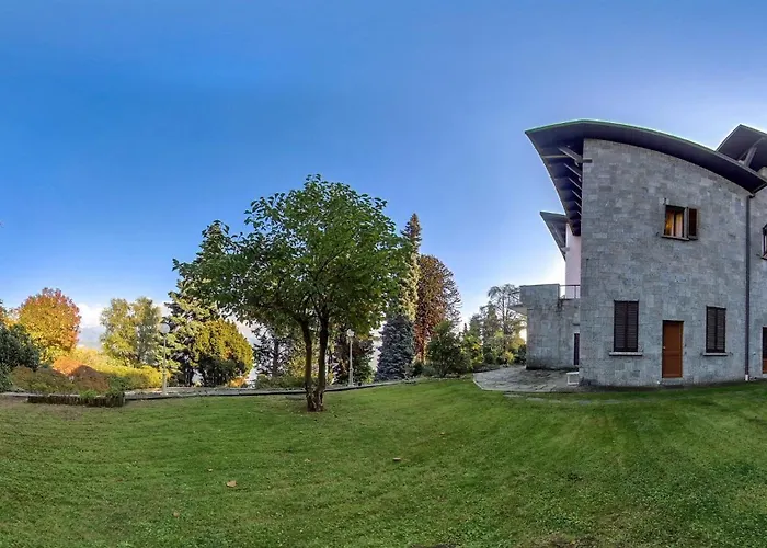 Luxury Lakeside Retreat With Pool Near Stresa! Maggiore Romanza Villa Brisino