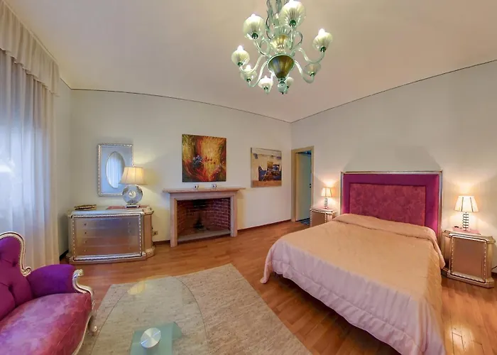 Luxury Lakeside Retreat With Pool Near Stresa! Maggiore Romanza Villa