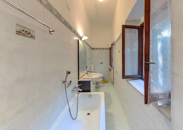 Luxury Lakeside Retreat With Pool Near Stresa! Maggiore Romanza *