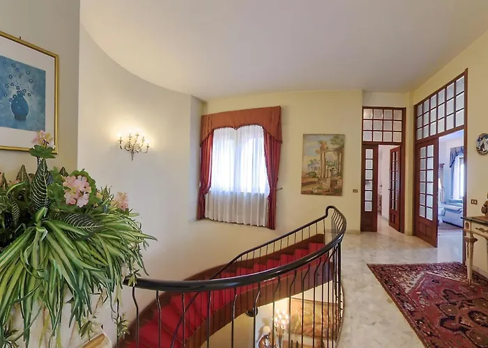 Villa Luxury Lakeside Retreat With Pool Near Stresa! Maggiore Romanza *