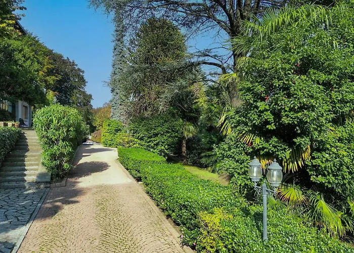 Luxury Lakeside Retreat With Pool Near Stresa! Maggiore Romanza