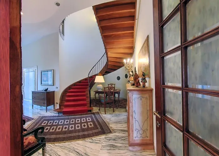 Villa Luxury Lakeside Retreat With Pool Near Stresa! Maggiore Romanza