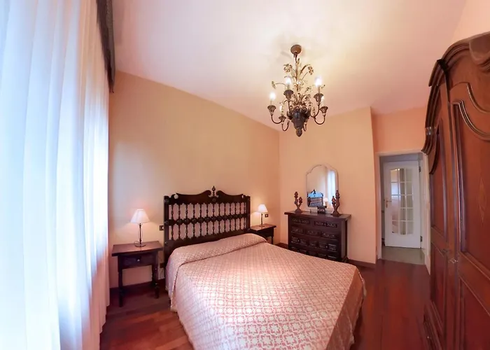 Villa Luxury Lakeside Retreat With Pool Near Stresa! Maggiore Romanza Brisino